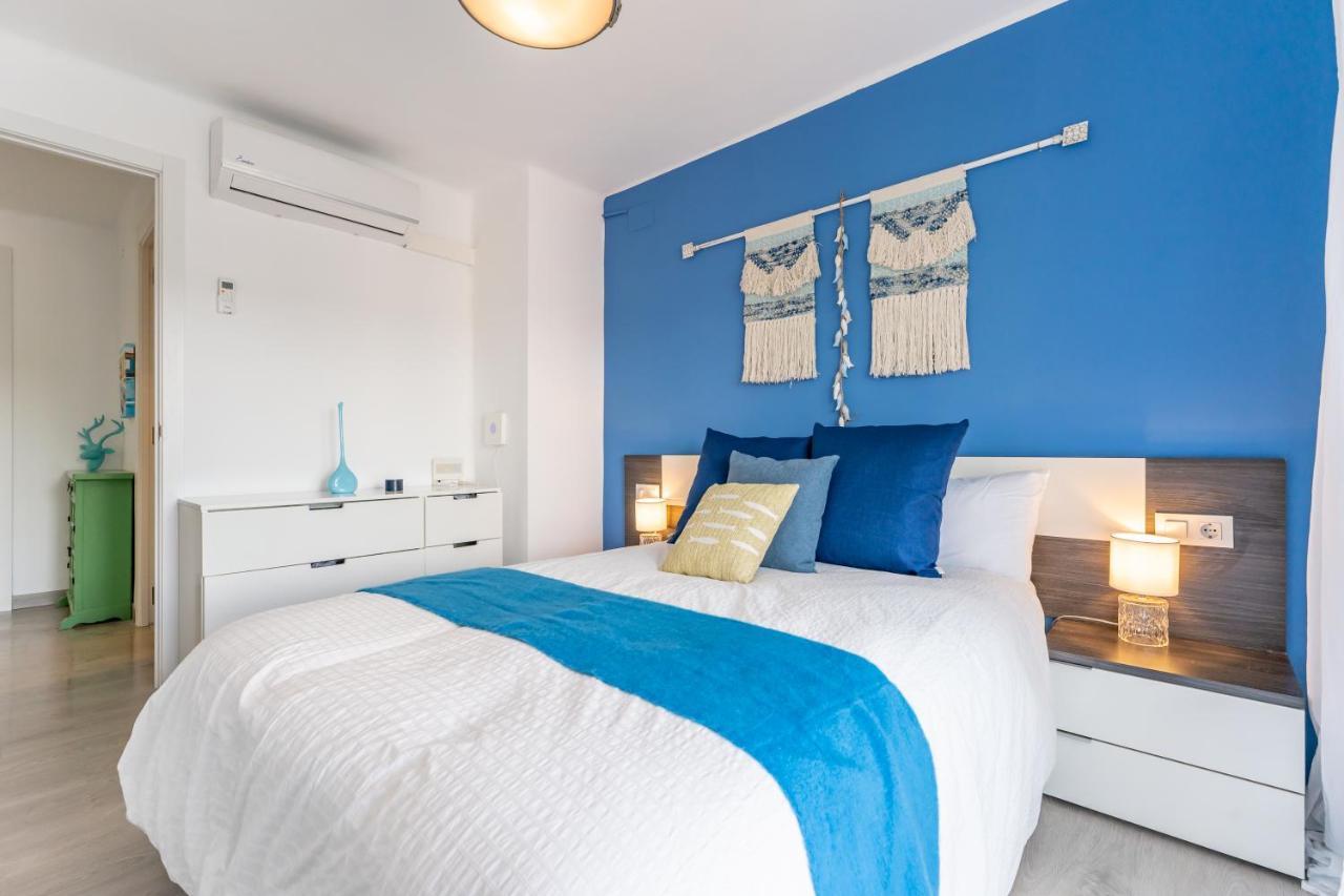 Beach Front Retro Hideaway In Salou Extérieur photo