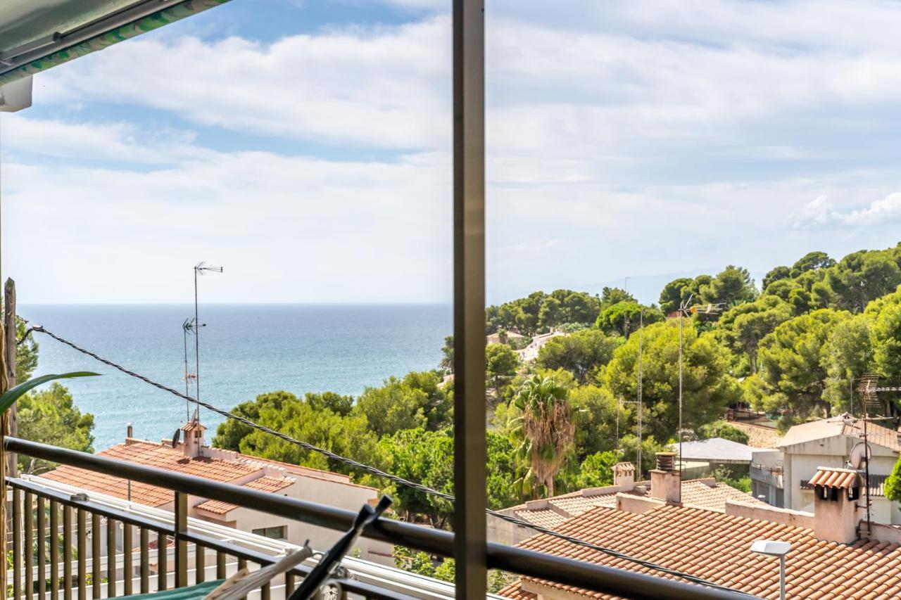 Beach Front Retro Hideaway In Salou Extérieur photo